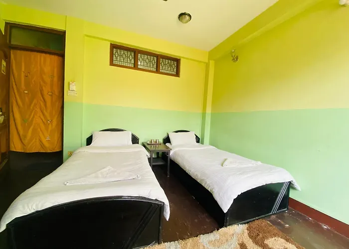 Hotel Three Peaks Katmandú
